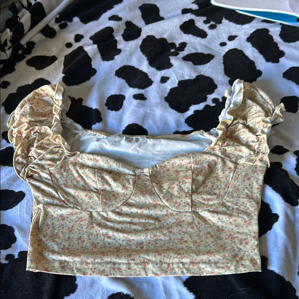 SHEIN Gold Puff Sleeve Crop Top